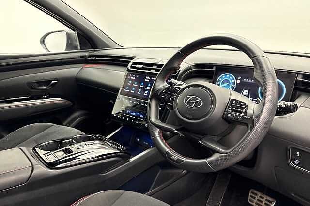 Hyundai TUCSON 1.6 h T-GDi N Line SUV 5dr Petrol Hybrid Auto Euro 6 (s/s) (230 ps) Polar White