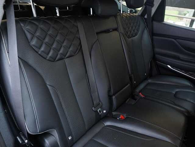 Hyundai Santa Fe 1.6 T-GDi 13.8kWh Premium SUV 5dr Petrol Plug-in Hybrid Auto 4WD Euro 6 (s/s) (2