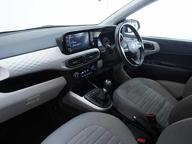 Hyundai i10 1.0 Premium Hatchback 5dr Petrol Manual Euro 6 (s/s) (67 ps)