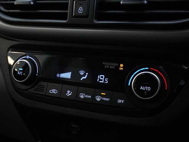 Hyundai i10 1.0 Premium Hatchback 5dr Petrol Manual Euro 6 (s/s) (67 ps)