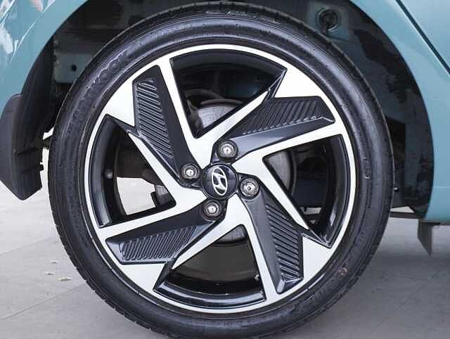 Hyundai i10 1.0 Premium Hatchback 5dr Petrol Manual Euro 6 (s/s) (67 ps)