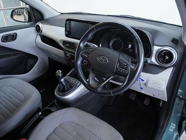 Hyundai i10 1.0 Premium Hatchback 5dr Petrol Manual Euro 6 (s/s) (67 ps)