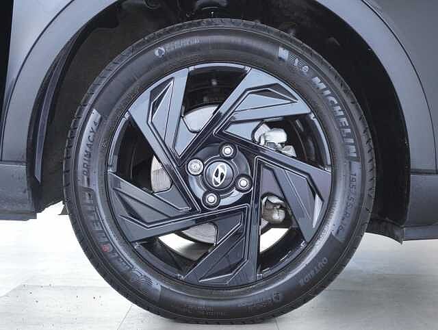 Hyundai BAYON 1.0 T-GDi Black Line SUV 5dr Petrol Manual Euro 6 (s/s) (90 ps)