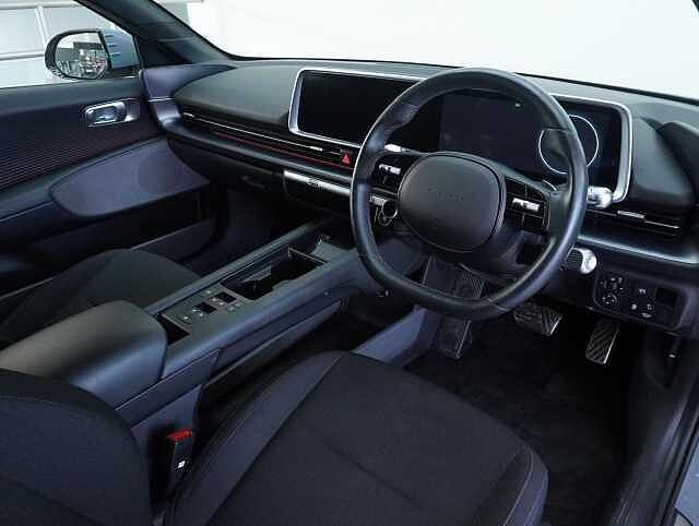 Hyundai IONIQ 6 77.4kWh Premium Saloon 4dr Electric Auto AWD (325 ps)