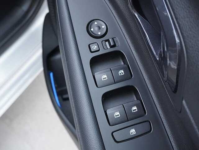 Hyundai i20 1.0 T-GDi MHEV Premium Hatchback 5dr Petrol Hybrid Manual Euro 6 (s/s) (100 ps)