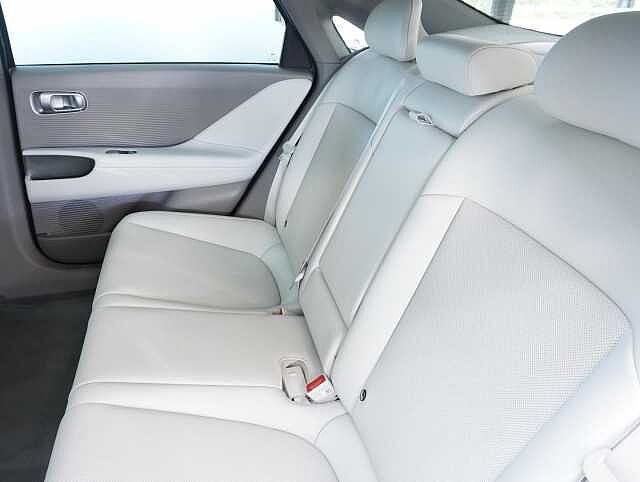Hyundai IONIQ 6 77.4kWh Ultimate Saloon 4dr Electric Auto (228 ps)