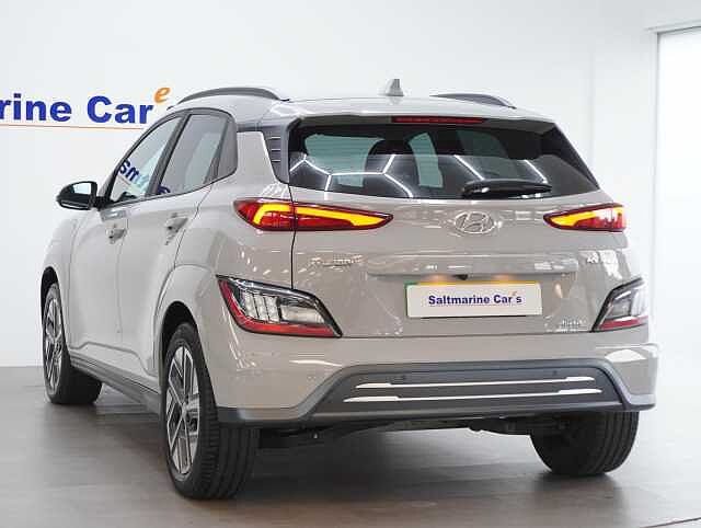 Hyundai KONA 39kWh Premium SUV 5dr Electric Auto (10.5kW Charger) (136 ps) Cyber Grey
