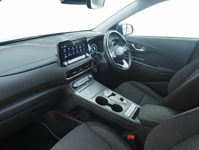 Hyundai KONA 64kWh Premium SUV Electric Auto (10.5kW Charger) (204 ps) NI REG