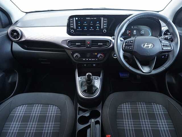 Hyundai I10 1.2 Premium Hatchback 5dr Petrol Auto Euro 6 (s/s) (79 ps) Meta Blue