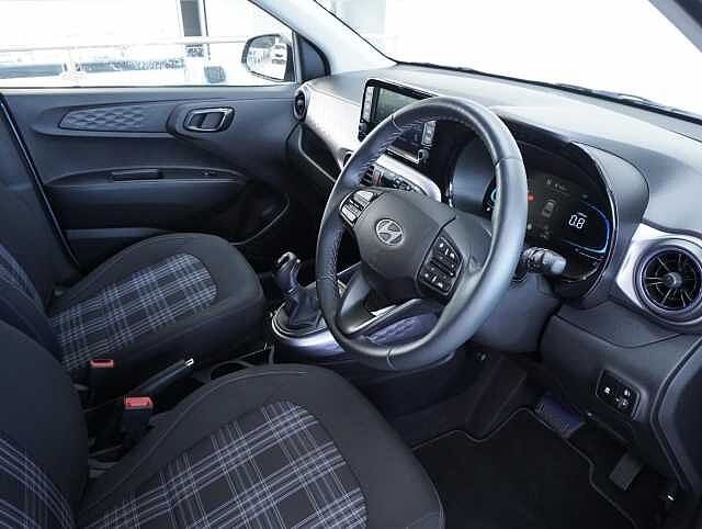 Hyundai I10 1.2 Premium Hatchback 5dr Petrol Auto Euro 6 (s/s) (79 ps) Meta Blue