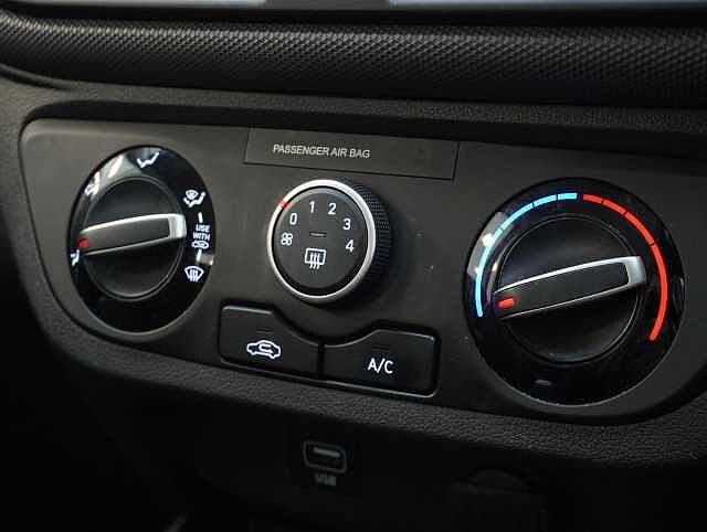 Hyundai I10 1.2 SE Connect Hatchback 5dr Petrol Manual Euro 6 (s/s) (84 ps) Blue