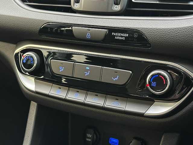 Hyundai i30 1.0 T-GDi MHEV SE Connect Hatchback 5dr Petrol Hybrid Manual Euro 6 (s/s) (120 p