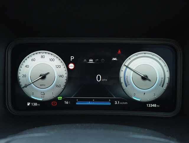 Hyundai KONA 64kWh Premium SUV 5dr Electric Auto (10.5kW Charger) (204 ps)