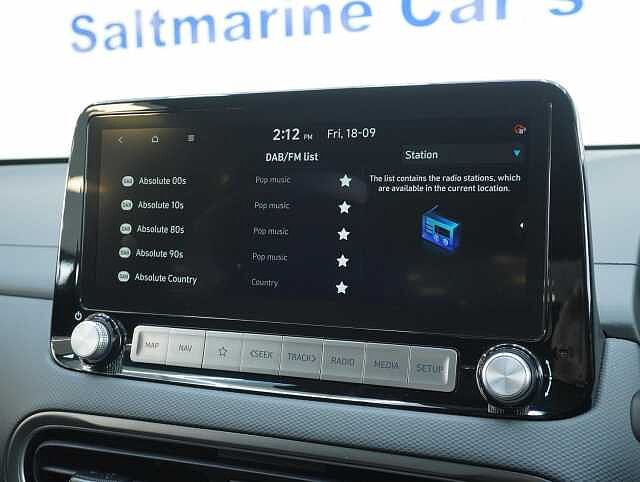 Hyundai KONA 64kWh Premium SUV 5dr Electric Auto (10.5kW Charger) (204 ps)