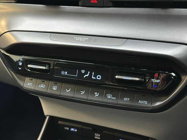 Hyundai BAYON 1.0 T-GDi MHEV Ultimate SUV 5dr Petrol Hybrid DCT Euro 6 (s/s) (100 ps)