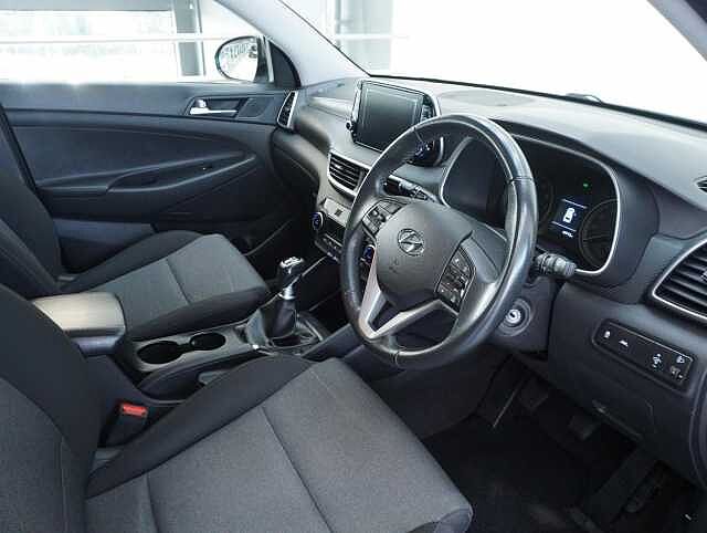 Hyundai TUCSON 1.6 GDi SE Nav SUV 5dr Petrol Manual Euro 6 (s/s) (132 ps)